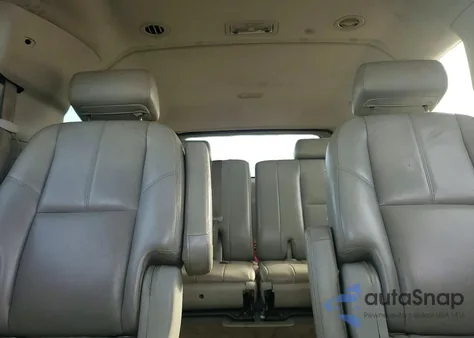 2007 Chevrolet Suburban C1500 z USA, uszkodzony, nr VIN 1GNFC16J77J189331